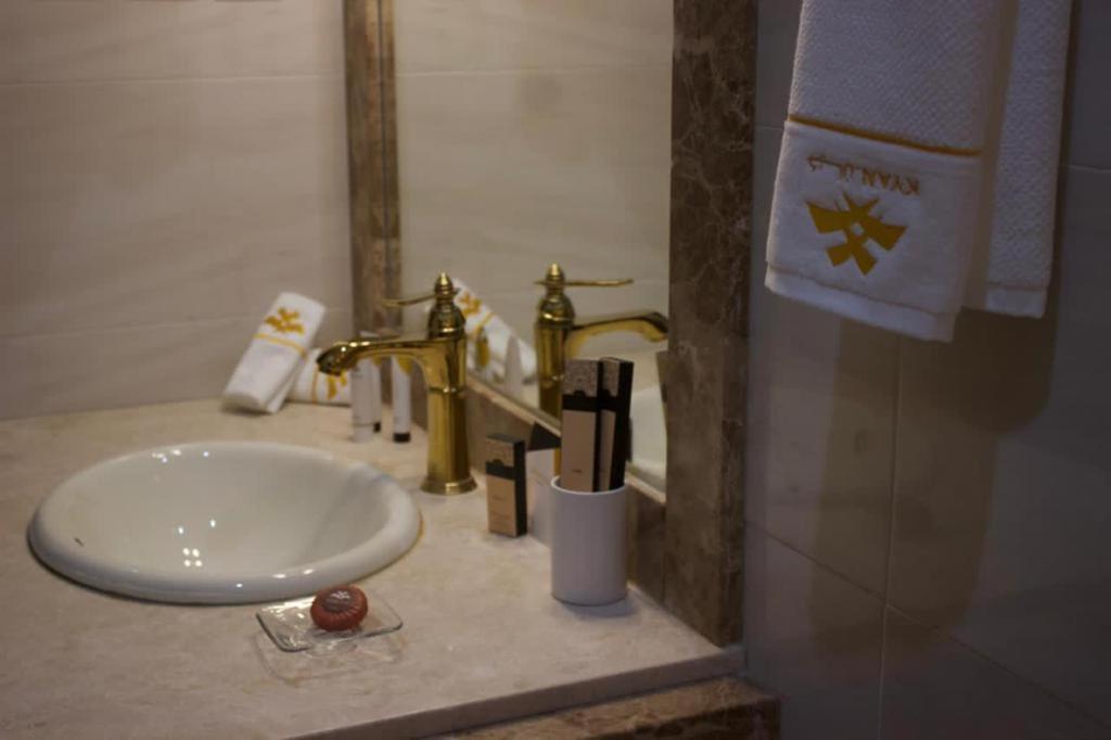 فندق كيان - Kyan Hotel Hamis Muşayt Dış mekan fotoğraf